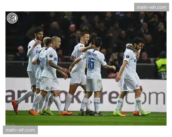 深度前瞻：为欧战席位而战，罗马对阵佛罗伦萨的战术博弈关键点解析