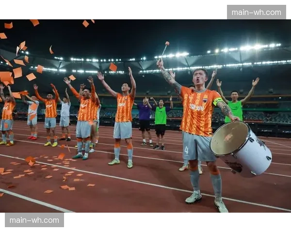 【2026年4月中超联赛·赛中·通讯通讯：记录一场比赛背后，球队录像分析师在半场休息时如何快速剪辑对手防守漏洞片段